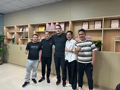 Russia vape OEM cooperation team photo factory partnership confirmation disposable vape supplier China Spain EU market