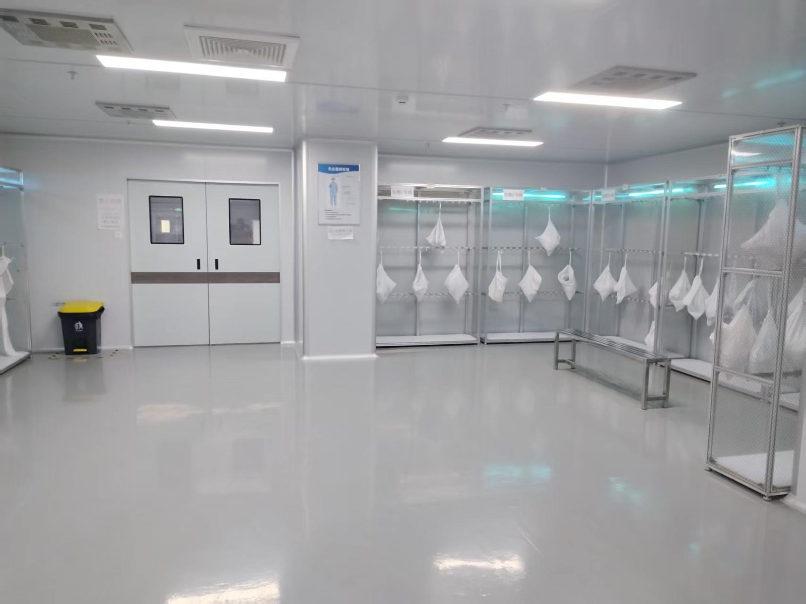 VEEGO China vape factory production floor with multiple assembly lines